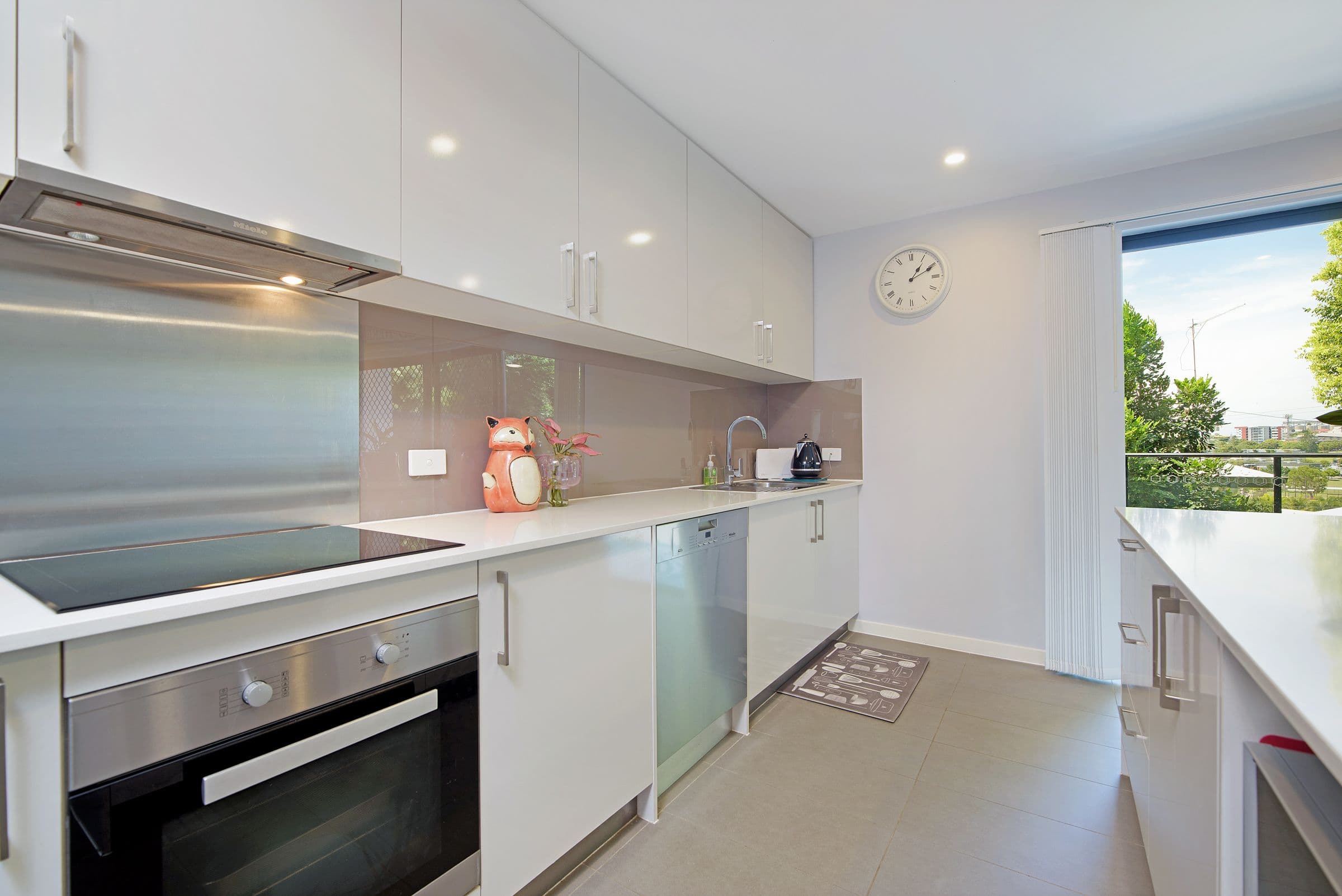 1 Bayne Street, West Gladstone QLD 4680, West Gladstone - Thumbnail 4