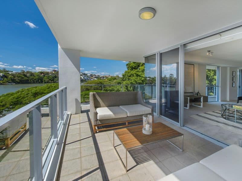 30 Hollins Crescent, New Farm QLD 4005, New Farm - Thumbnail 4