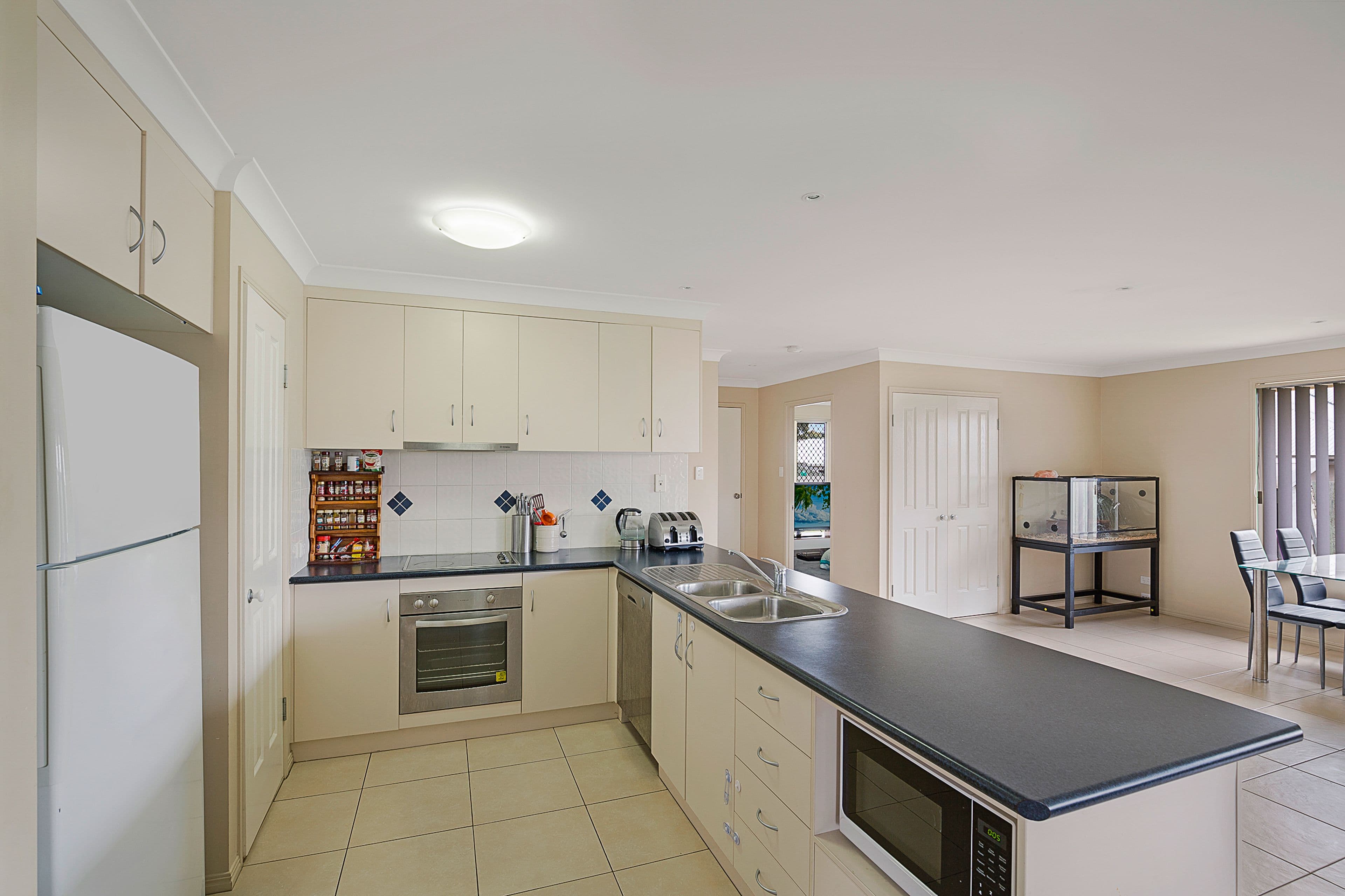20 Sambar Court, Kearneys Spring QLD 4350, Kearneys Spring - Thumbnail 7
