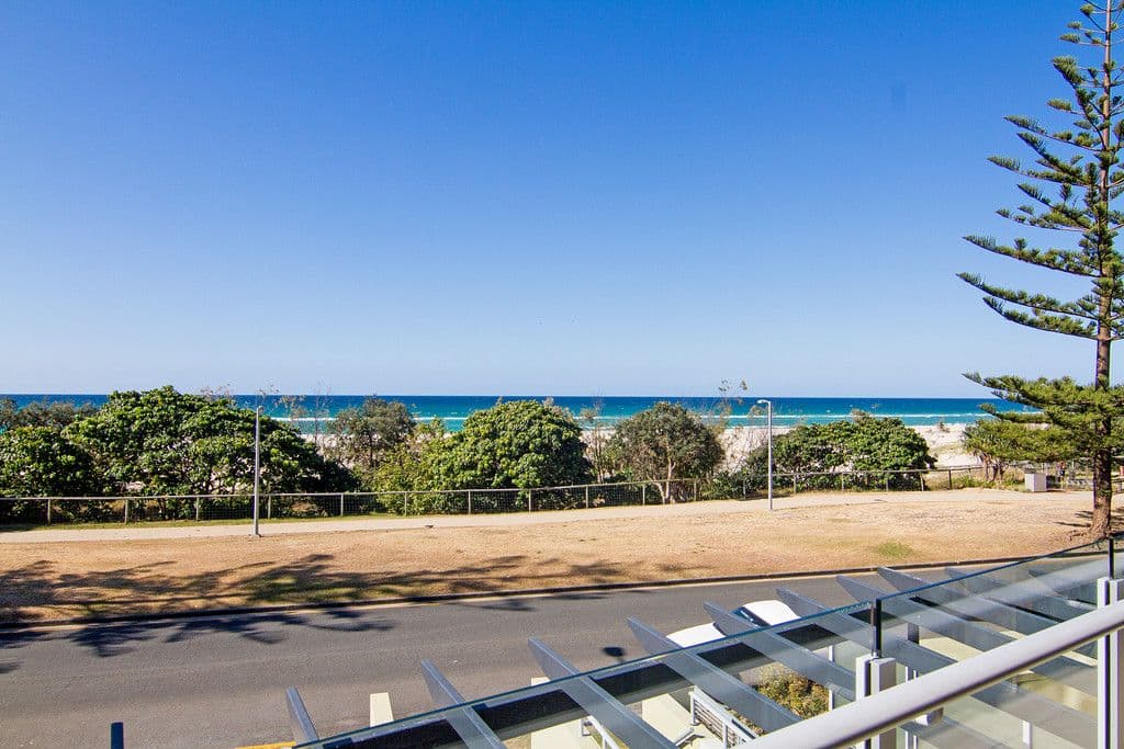 108 Kirra Pearl, Pacific Parade, Bilinga QLD 4225, Bilinga - Thumbnail 2