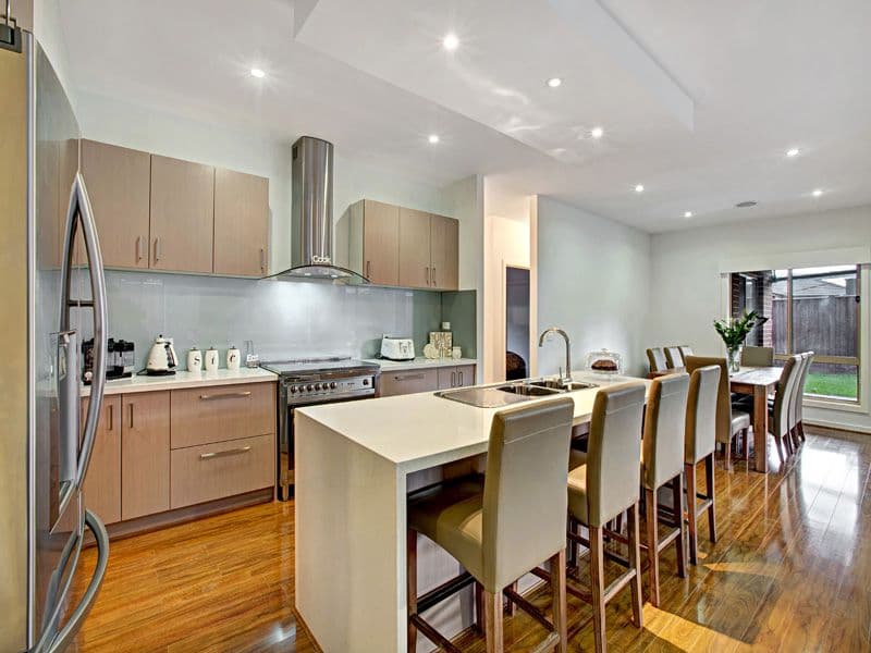 21 Stonegate Drive, WOLLERT VIC 3750, Wollert - Thumbnail 3