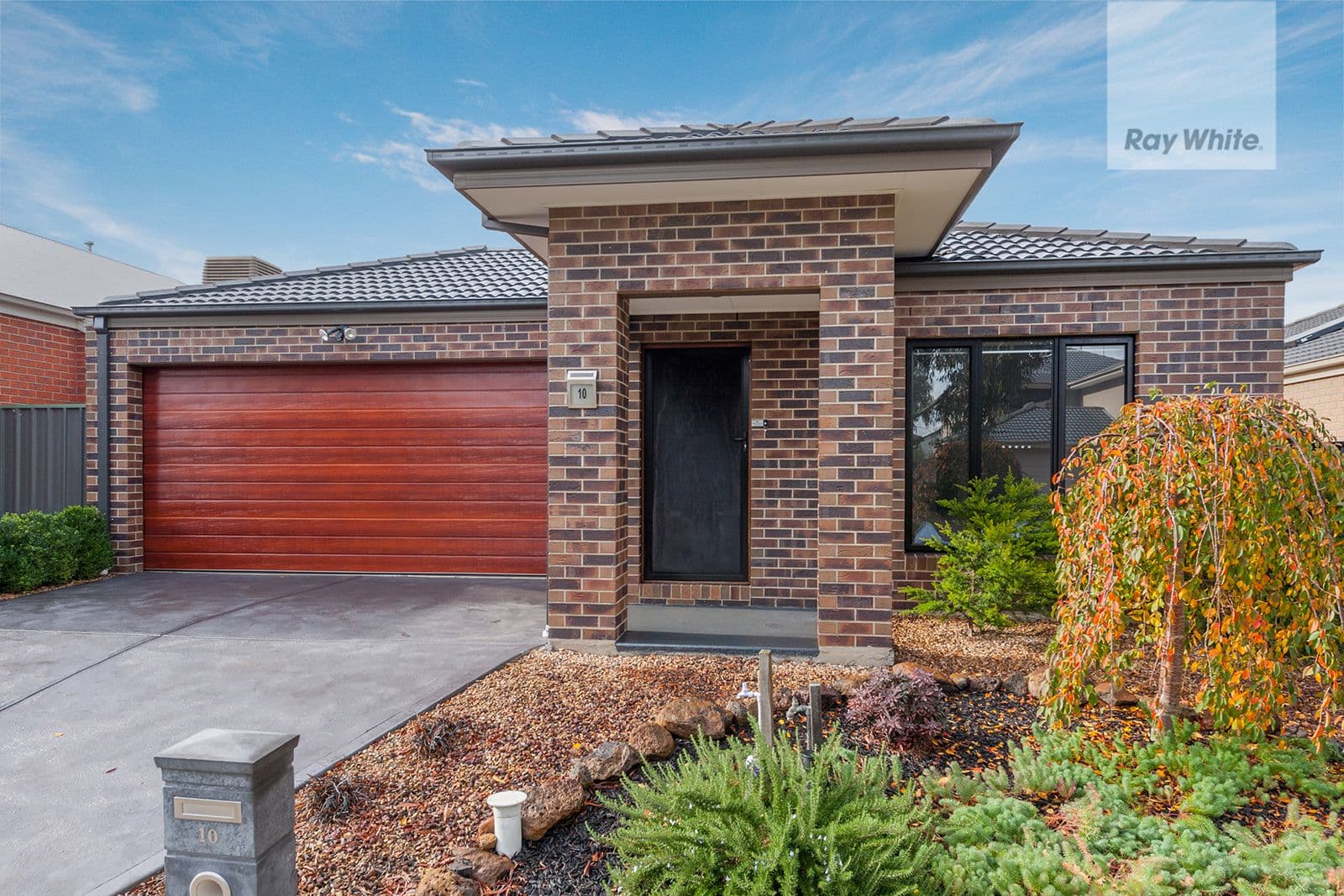 84 Retreat Crescent, Sunbury - Image 1