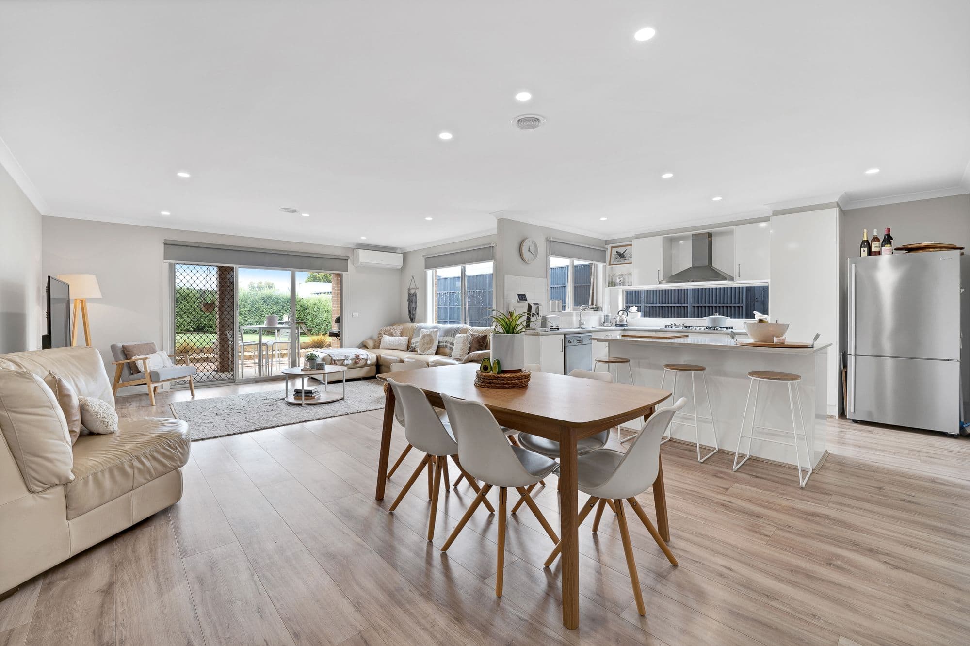 20 Elvington Avenue, Cowes VIC 3922, Cowes - Thumbnail 2
