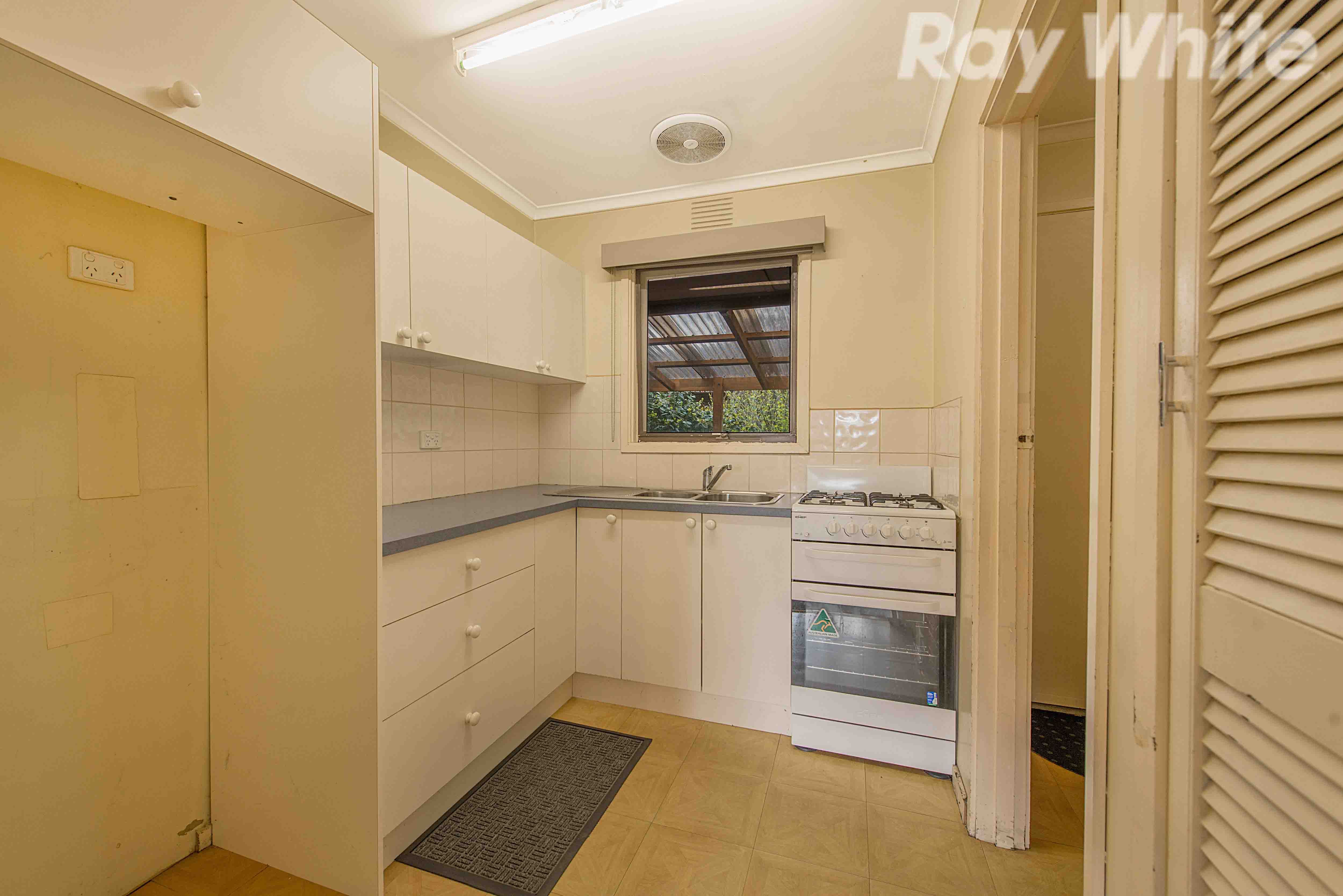 8 Hastings Avenue, Boronia VIC 3155, Boronia - Thumbnail 4