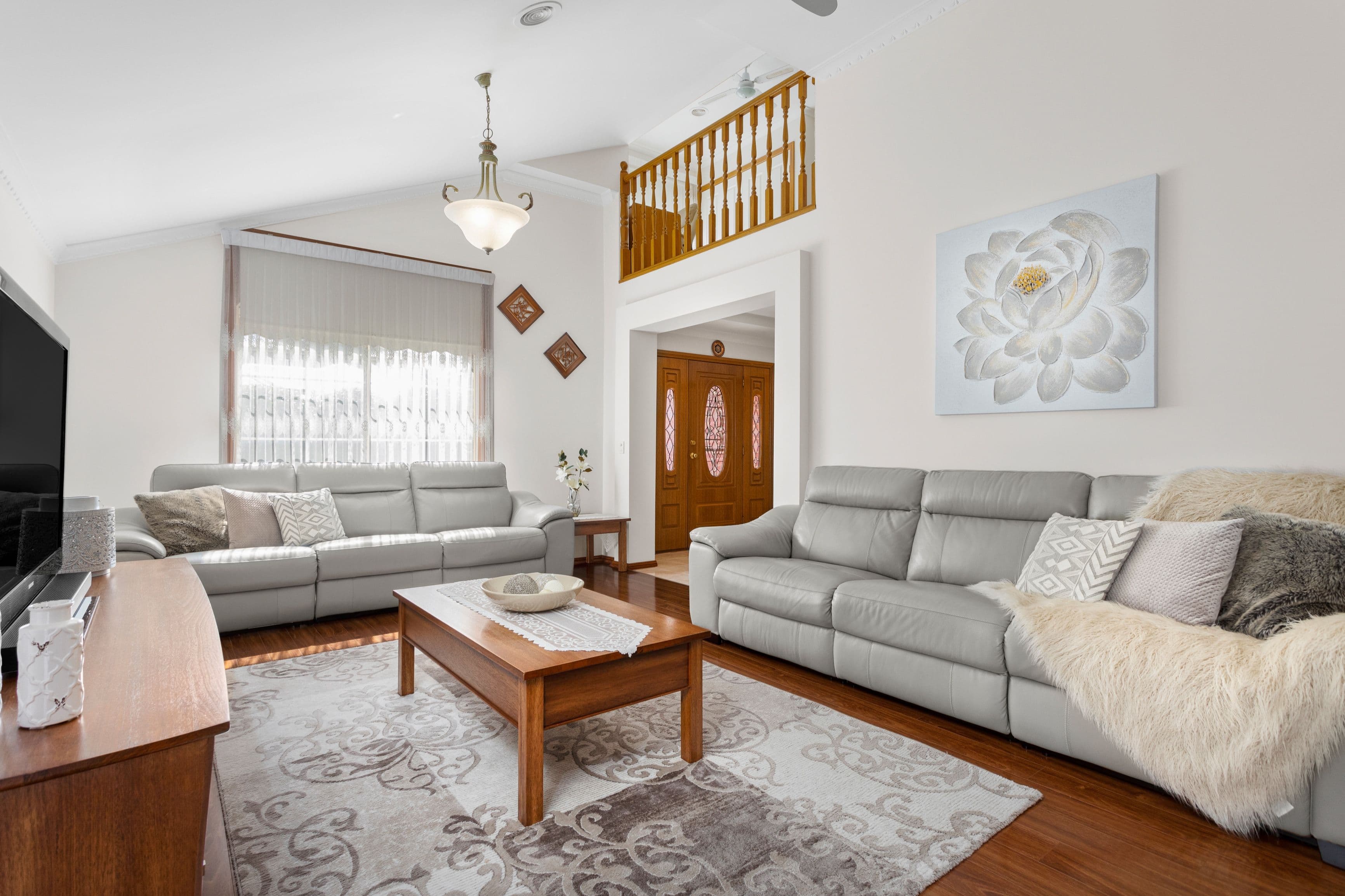 10 Redgum Court, Mill Park VIC 3082, Mill Park - Thumbnail 2