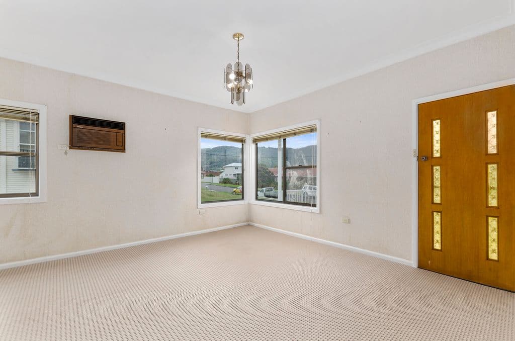 13 Winton Place, Fairy Meadow - Thumbnail 2