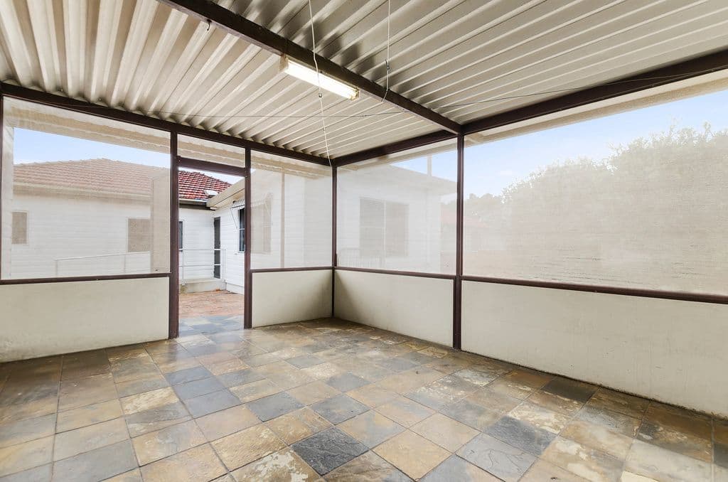 13 Winton Place, Fairy Meadow - Thumbnail 8