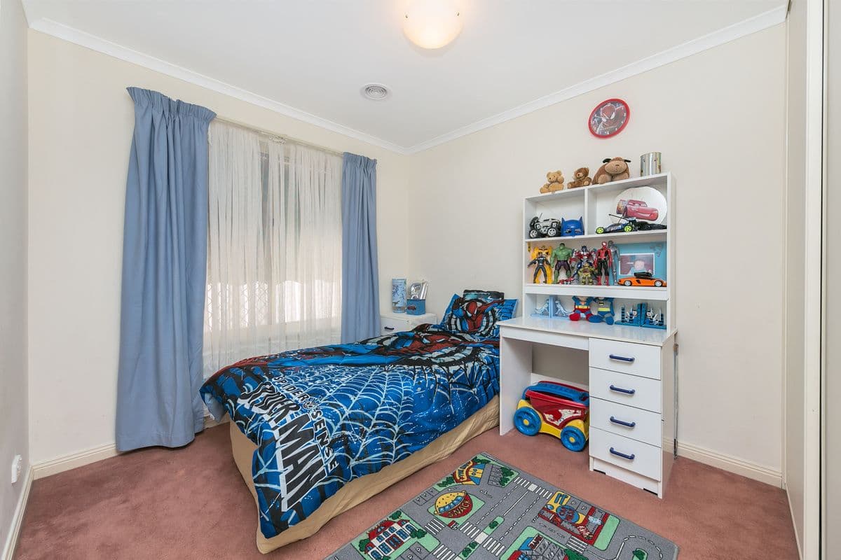 12 Fergusson Bowl, Craigmore SA 5114, Craigmore - Thumbnail 5