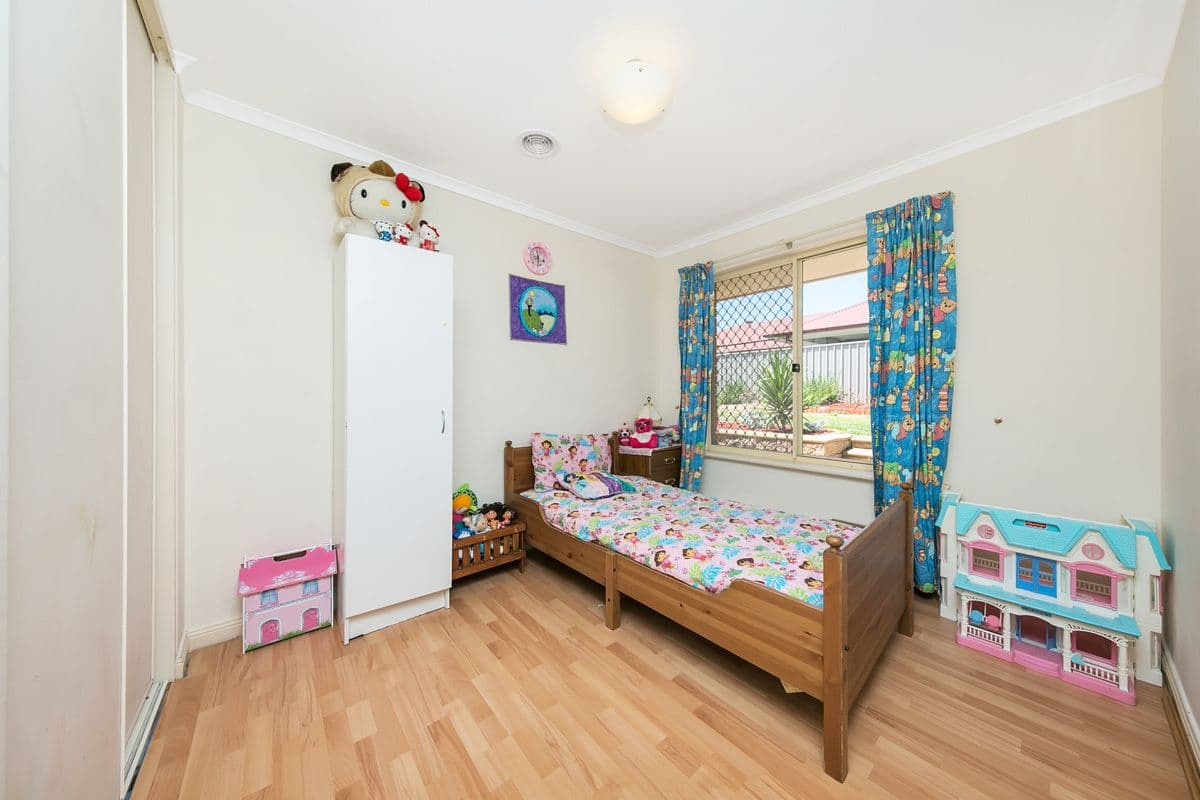 12 Fergusson Bowl, Craigmore SA 5114, Craigmore - Thumbnail 7