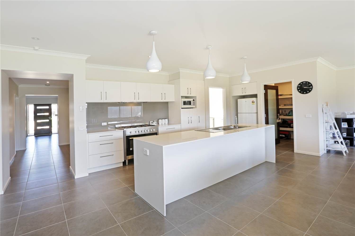 10 Crake Court, LARA VIC 3212, Lara - Thumbnail 2