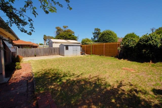 13 Aitken Avenue, HOPPERS CROSSING VIC 3029, Hoppers Crossing - Thumbnail 5