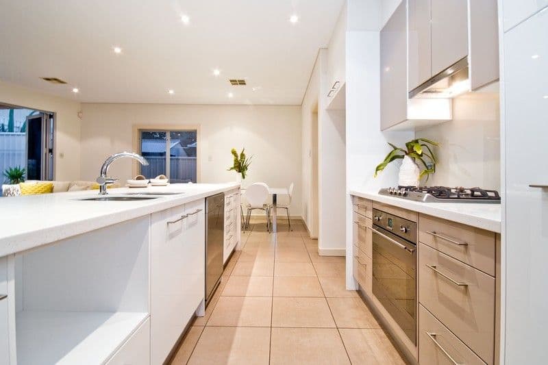 11A Richardson Avenue, GLENELG NORTH SA 5045, Glenelg North - Thumbnail 2