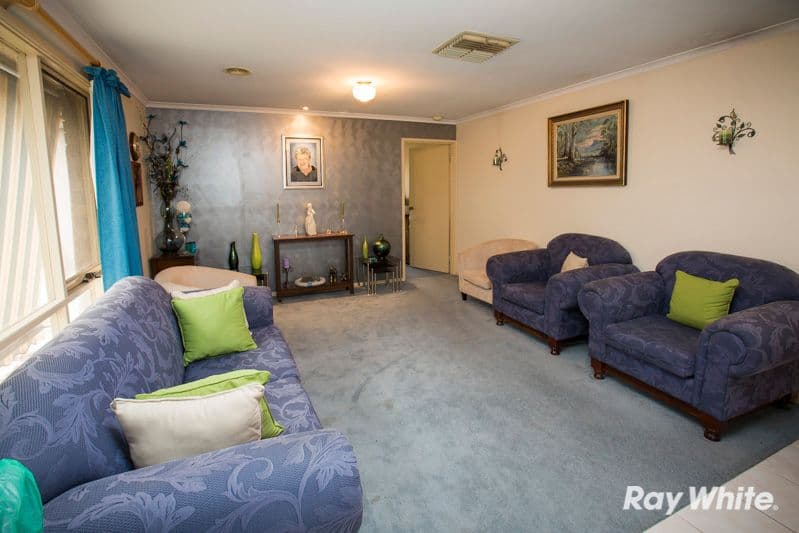 8 Hanley Court, PAKENHAM VIC 3810, Pakenham - Thumbnail 2
