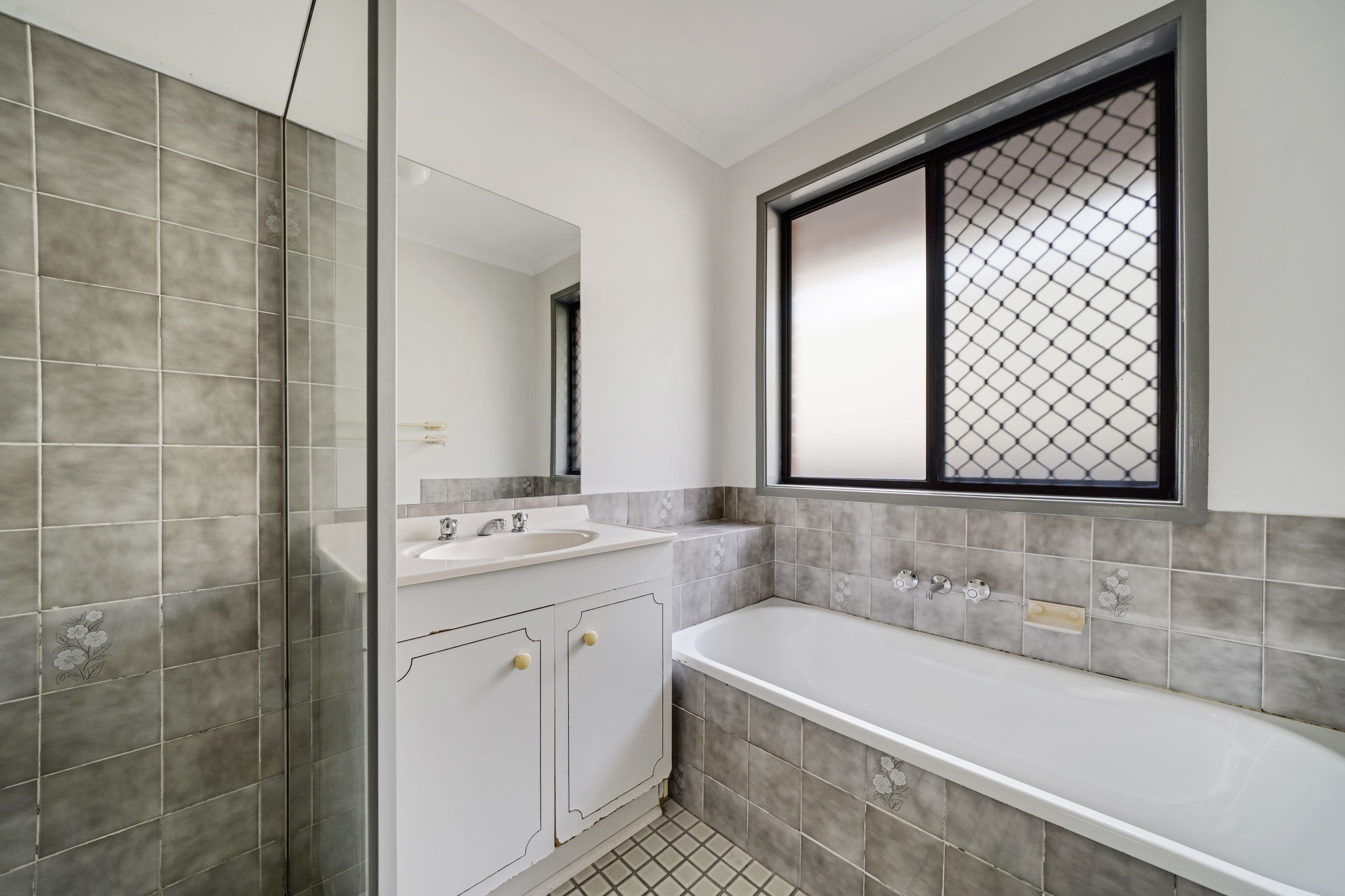 34 Rogers Avenue, Beenleigh QLD 4207, Beenleigh - Thumbnail 6