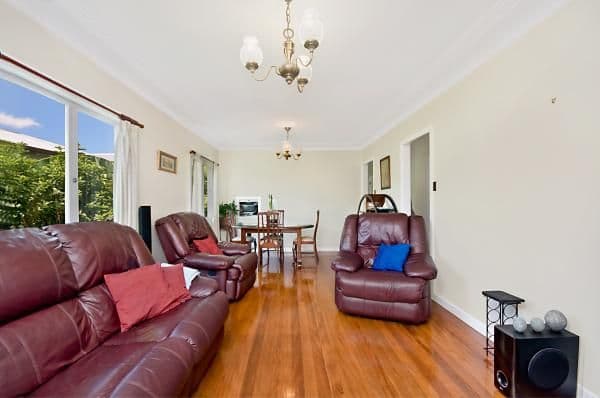 16 Trundle Street, COORPAROO QLD 4151, Coorparoo - Thumbnail 2