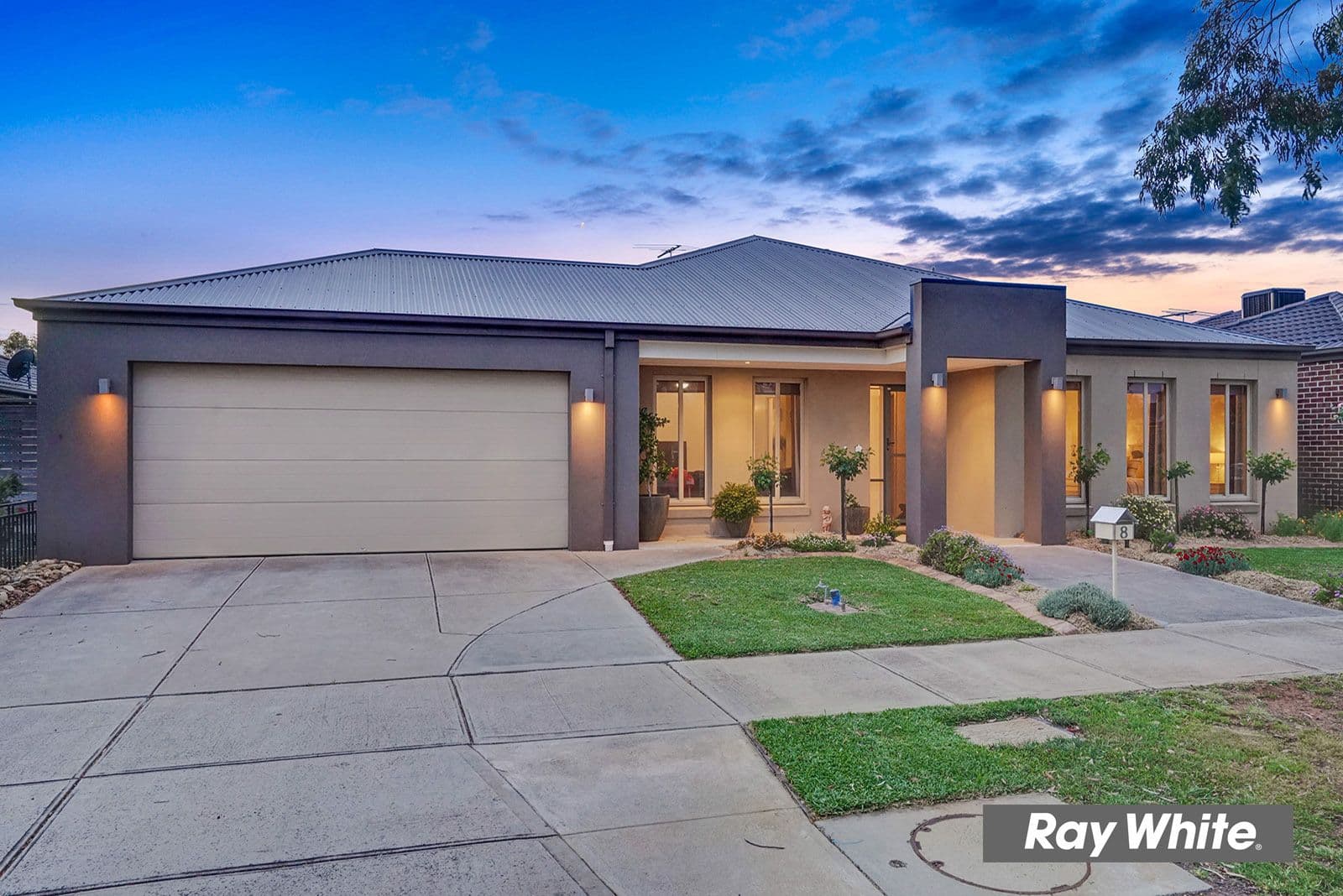 8 Mallina Glen, Tarneit VIC 3029, Tarneit - Thumbnail 2