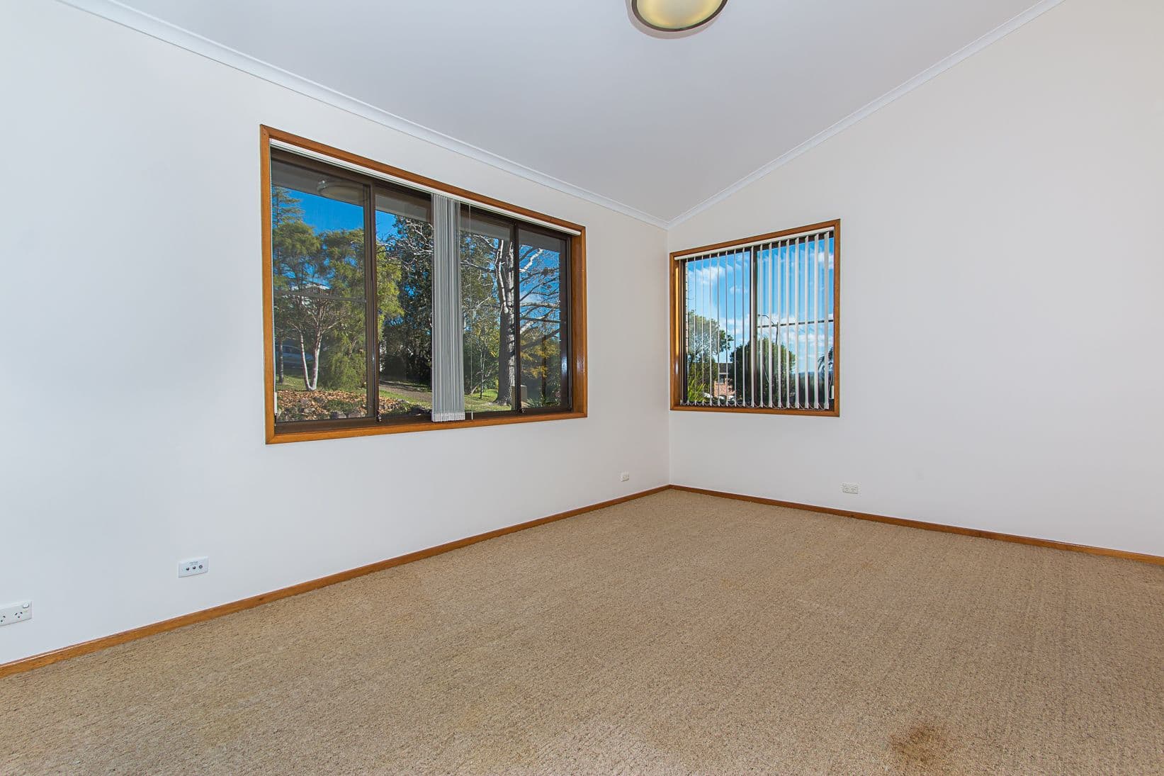 37 Kenton Crescent, Valentine - Thumbnail 2