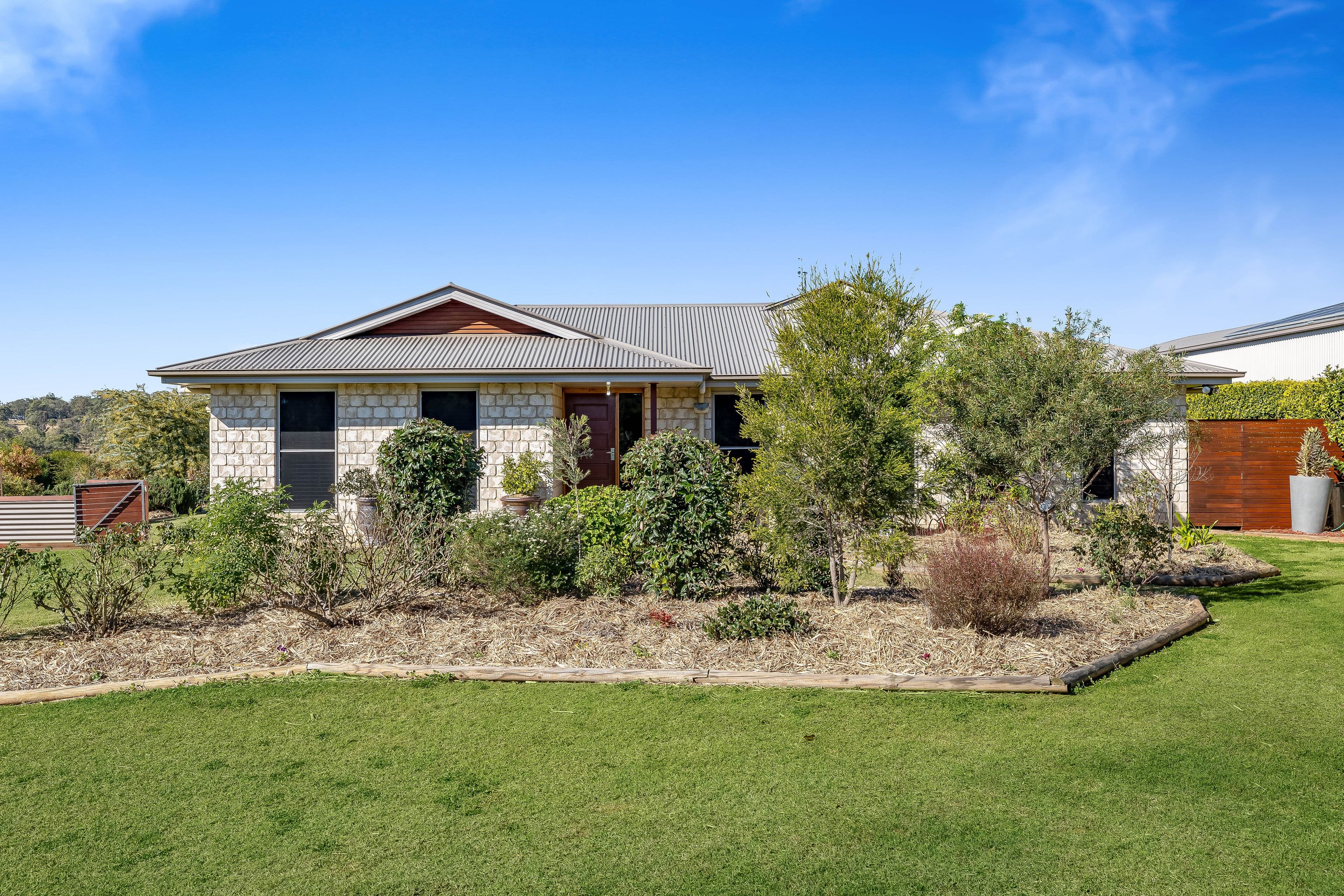 6 Parkview Place, Meringandan West QLD 4352, Meringandan West - Thumbnail 2