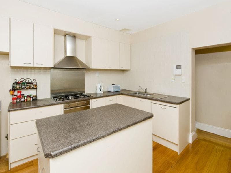 32																										Pitcairn Avenue
														
								Lethbridge Park, NSW 2770, Paddington - Thumbnail 4