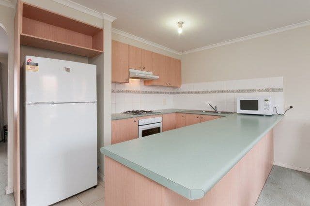 12 Redhill Court, CRAIGIEBURN VIC 3064, Craigieburn - Thumbnail 2