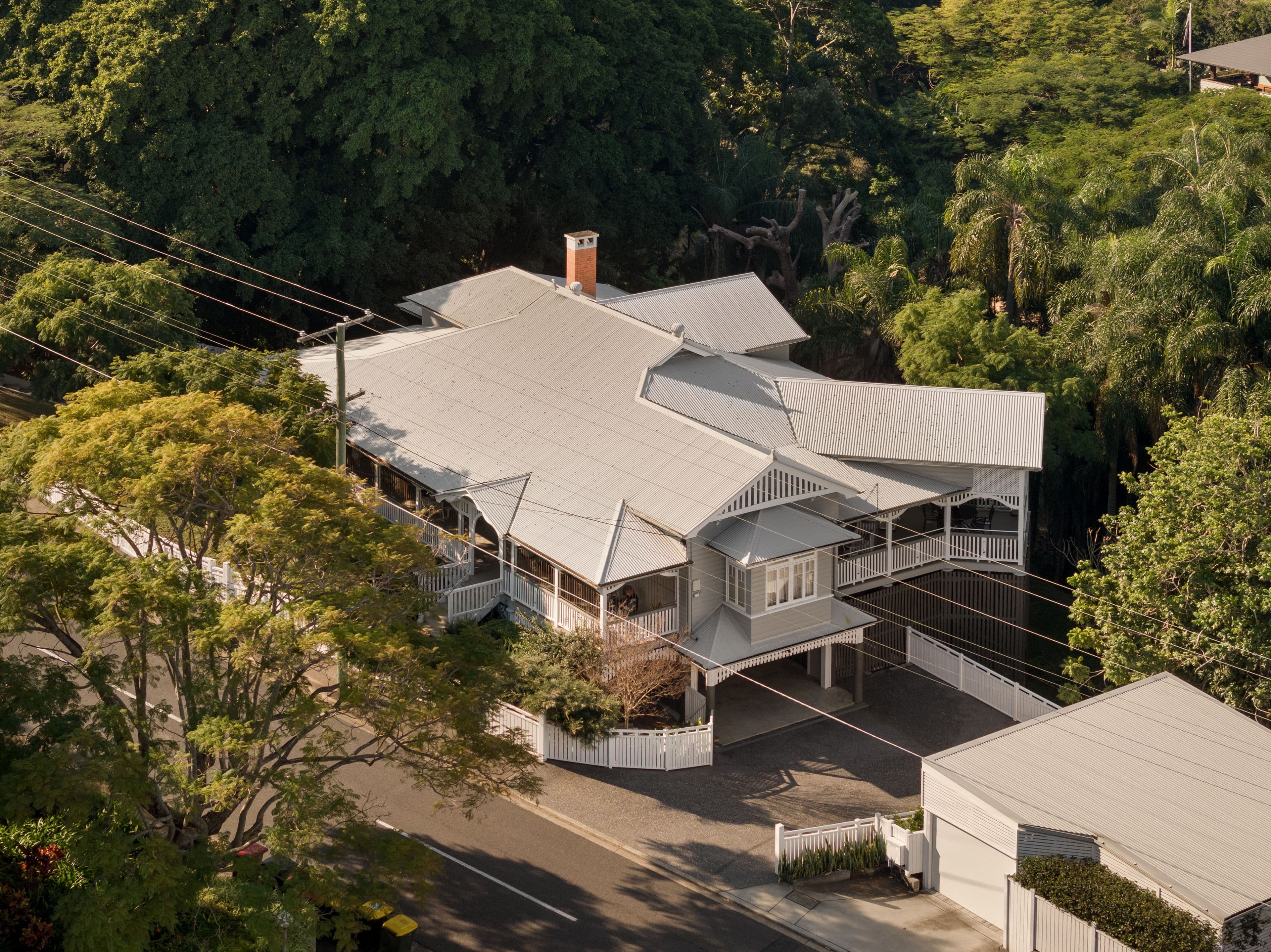 69 Crescent Road, Hamilton QLD 4007, Hamilton - Thumbnail 2