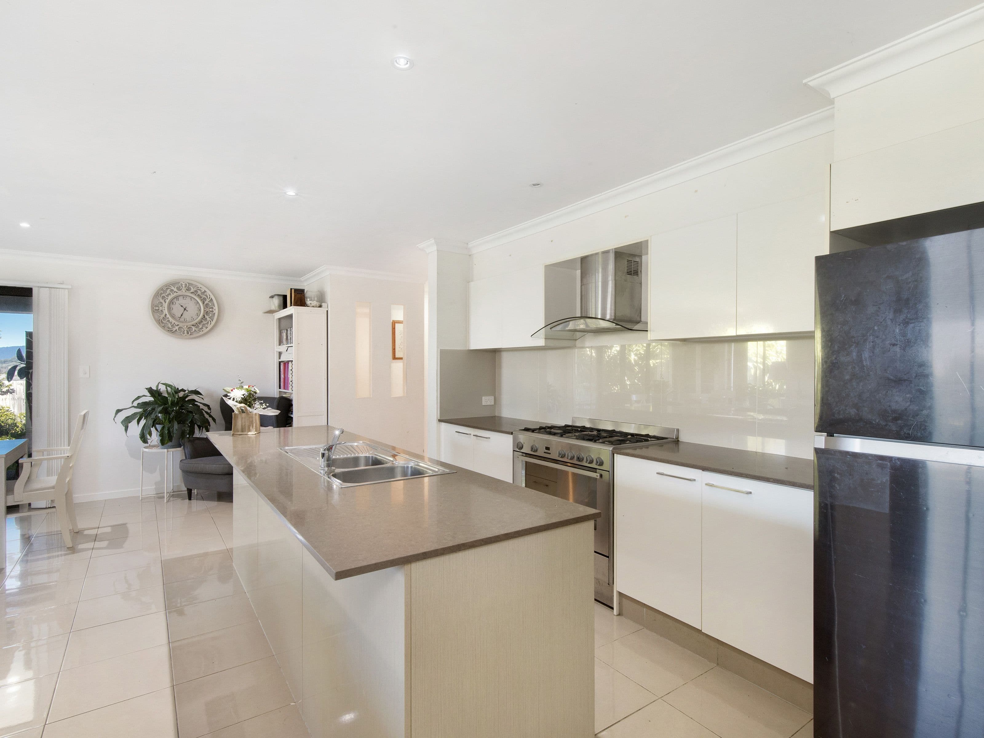 2 Sarah Lane, Upper Coomera QLD 4209, Upper Coomera - Thumbnail 6