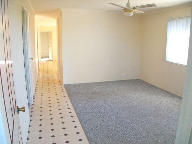 16 Magdalene Street, WYNNUM WEST QLD 4178, Wynnum West - Thumbnail 7