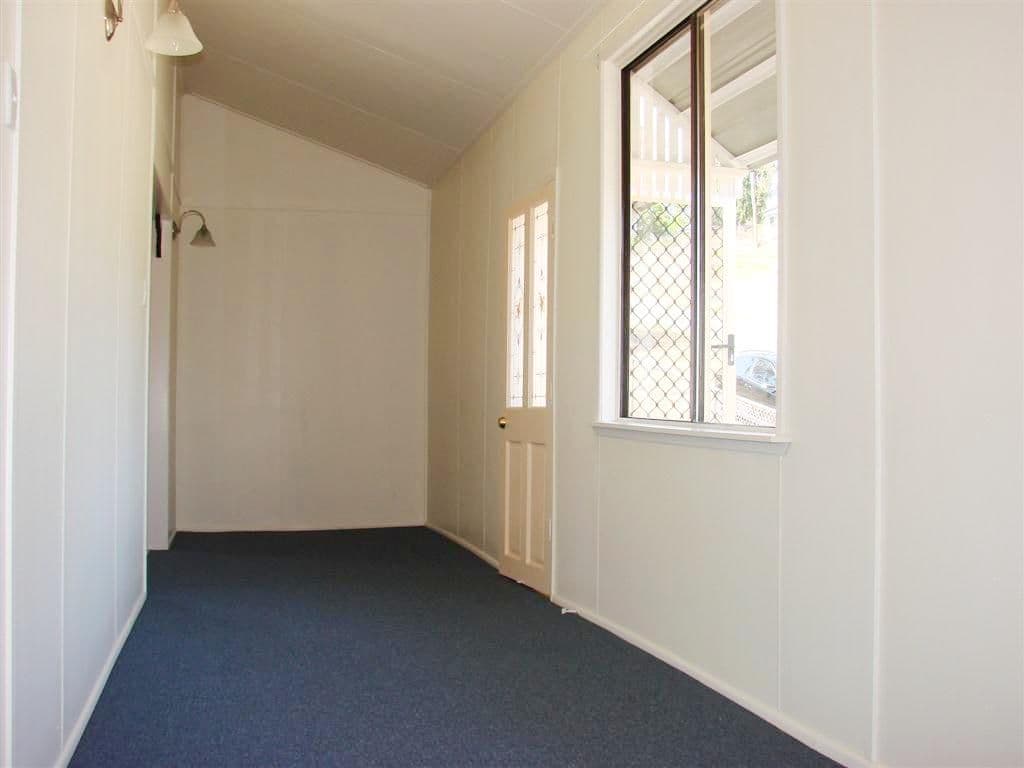 18 Pattison Street, MOUNT MORGAN QLD 4714, Mount Morgan - Thumbnail 7