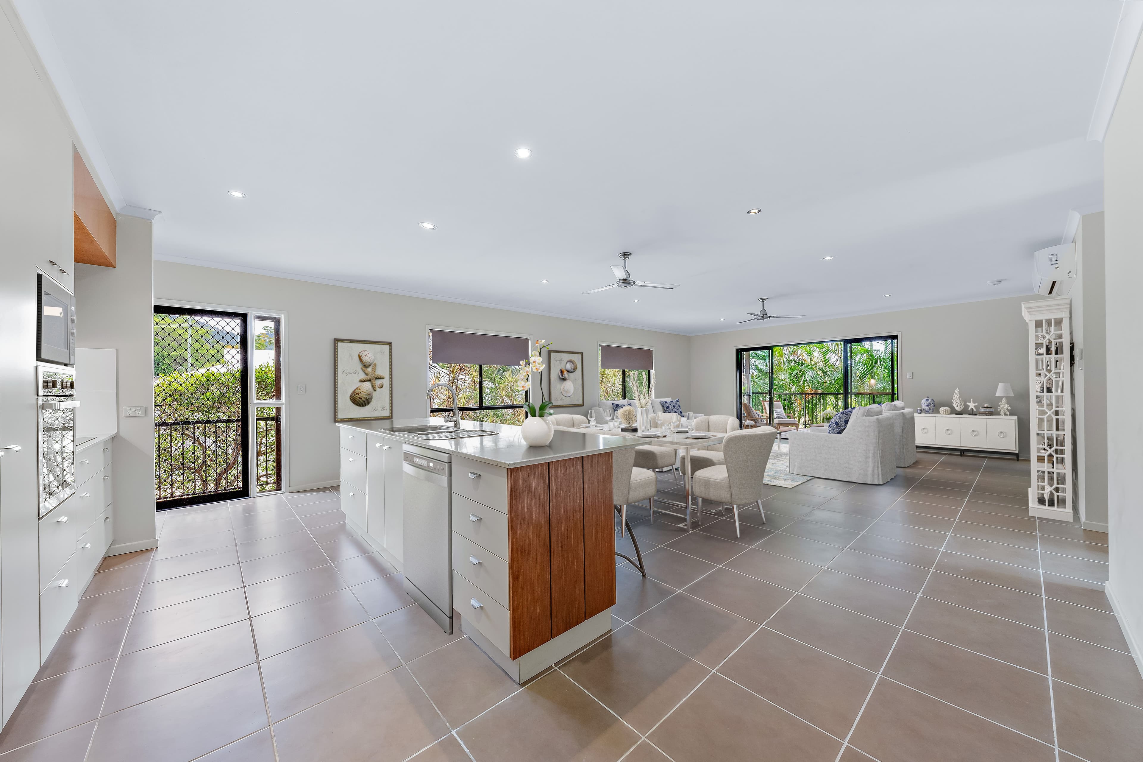 75 Country Road, Cannonvale QLD 4802, Cannonvale - Thumbnail 2