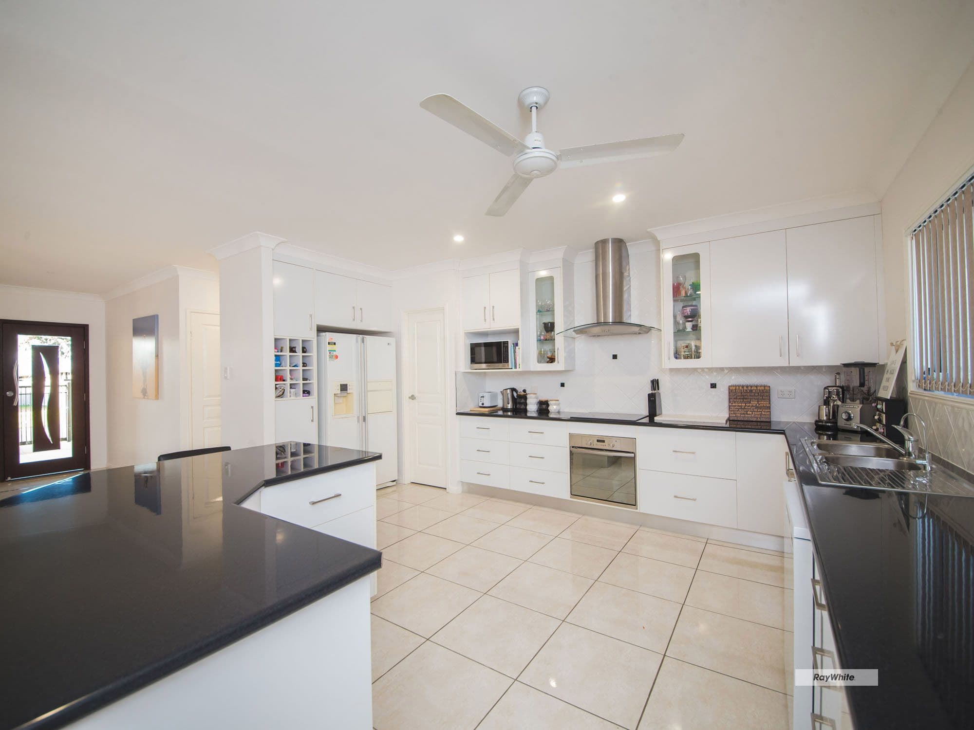 1 Tamarind Avenue, Norman Gardens QLD 4701, Norman Gardens - Thumbnail 5