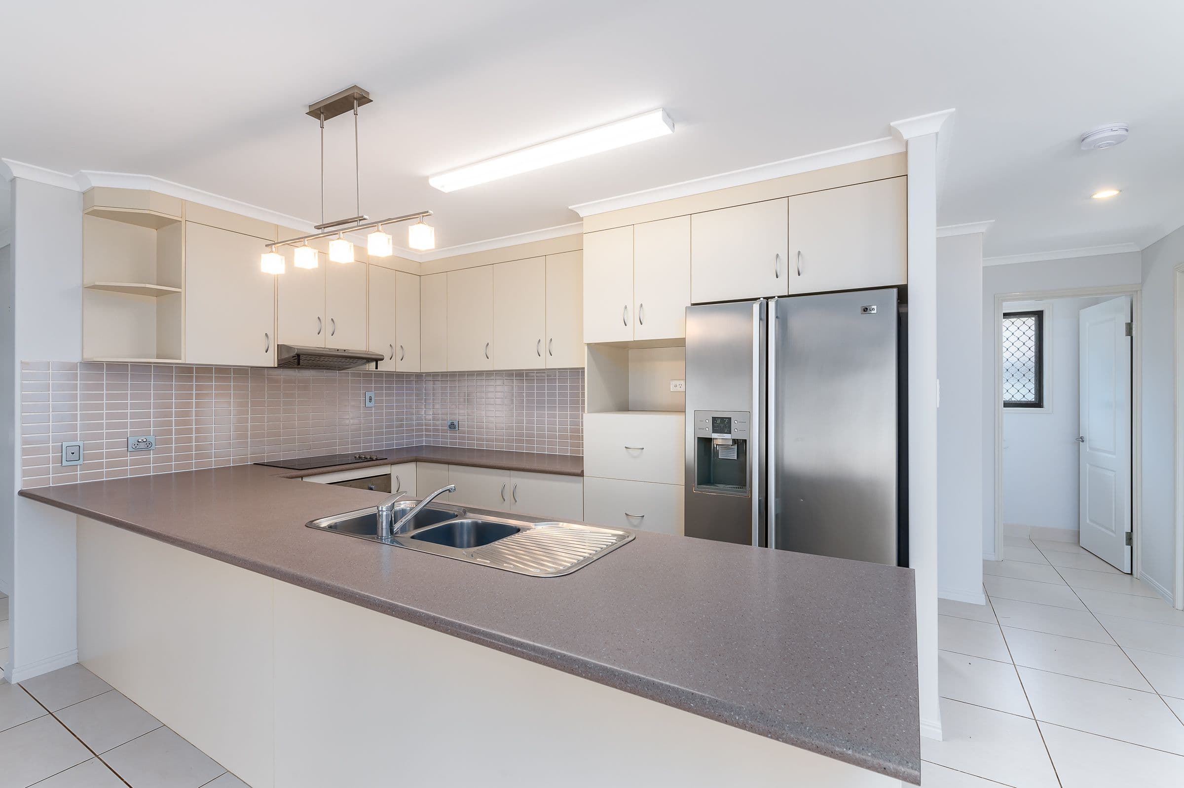 8 Liriope Drive, Kirkwood QLD 4680, Kirkwood - Thumbnail 2
