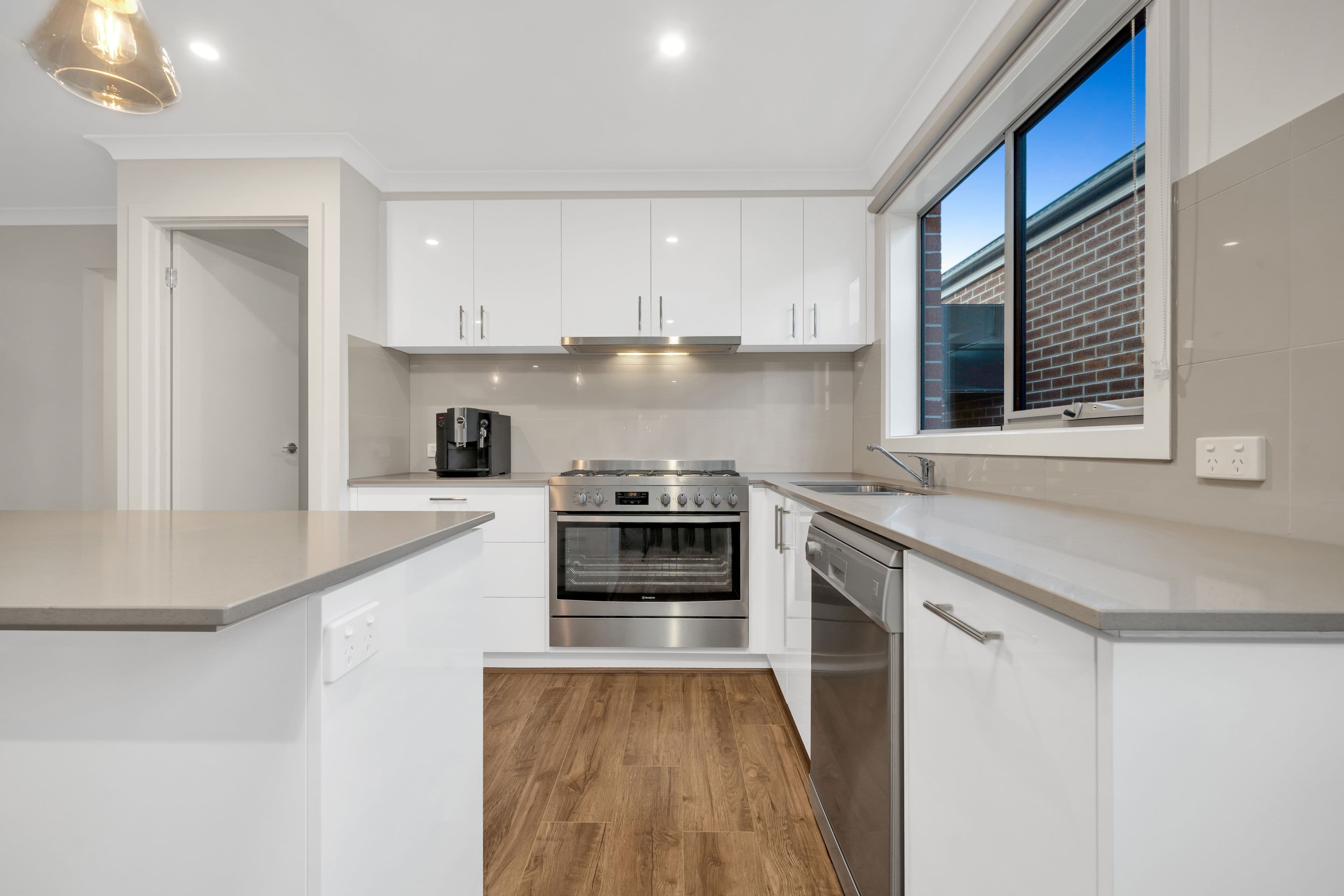50 Karawarra Circuit, Cranbourne North VIC 3977, Cranbourne North - Thumbnail 2