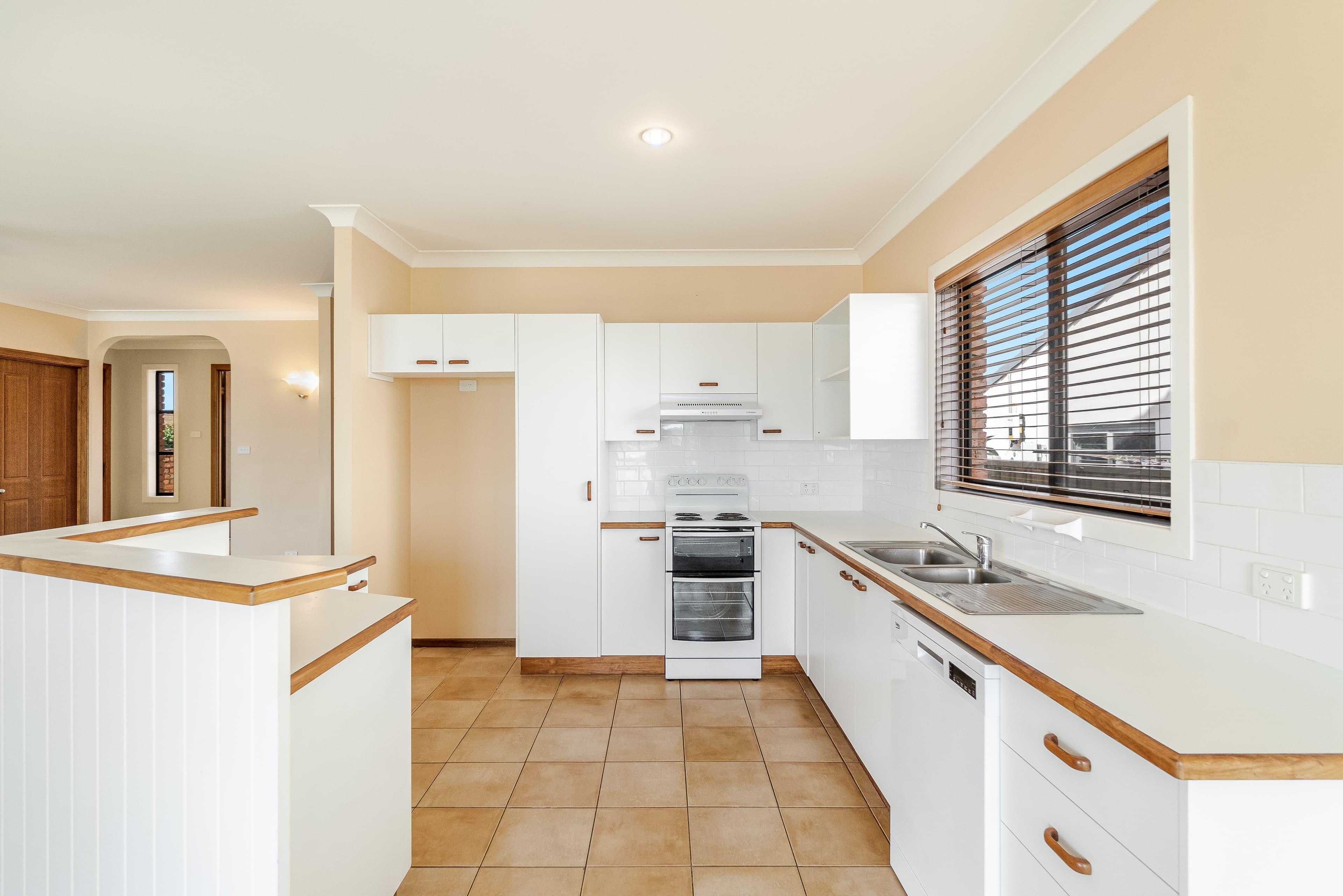 29 Melaleuca Drive, Yamba NSW 2464, Yamba - Thumbnail 5