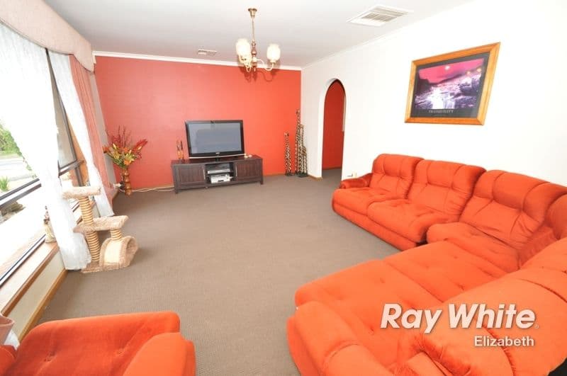 1 Kosmina Crescent, HILLBANK SA 5112, Hillbank - Thumbnail 4