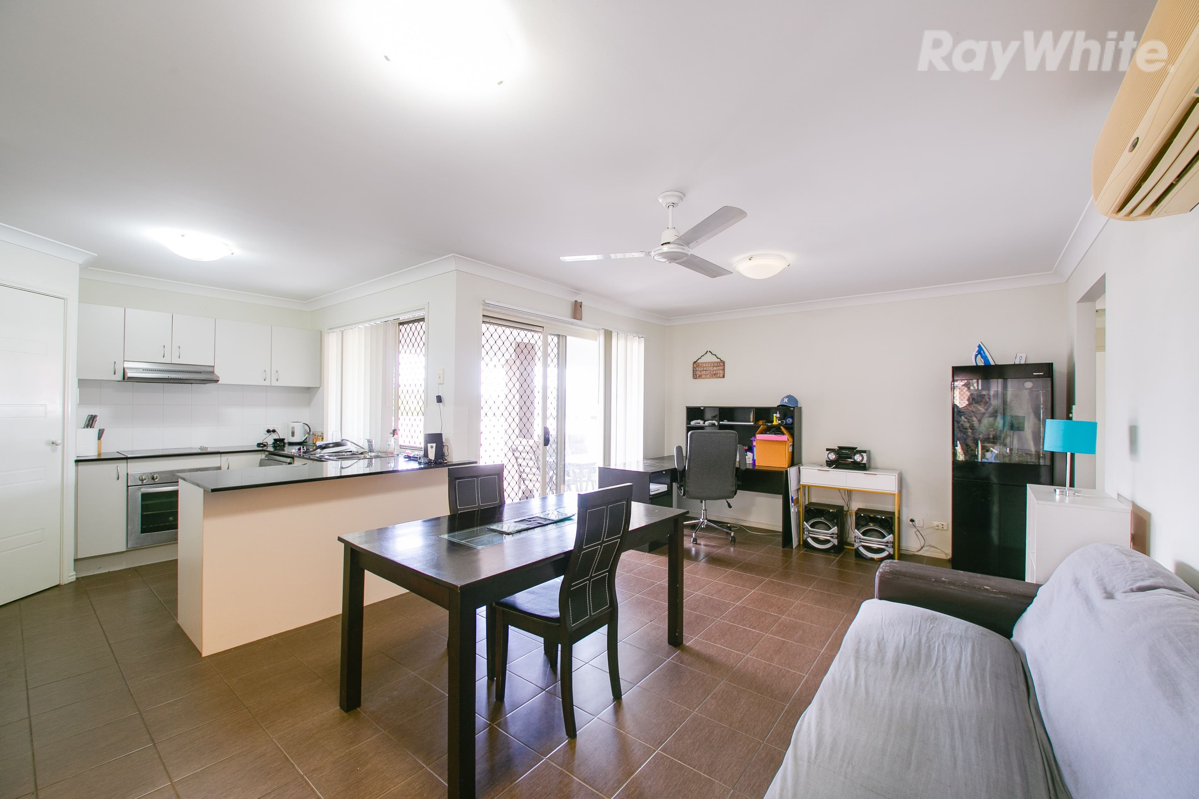 164 Edwards Street, Raceview QLD 4305, Raceview - Thumbnail 2