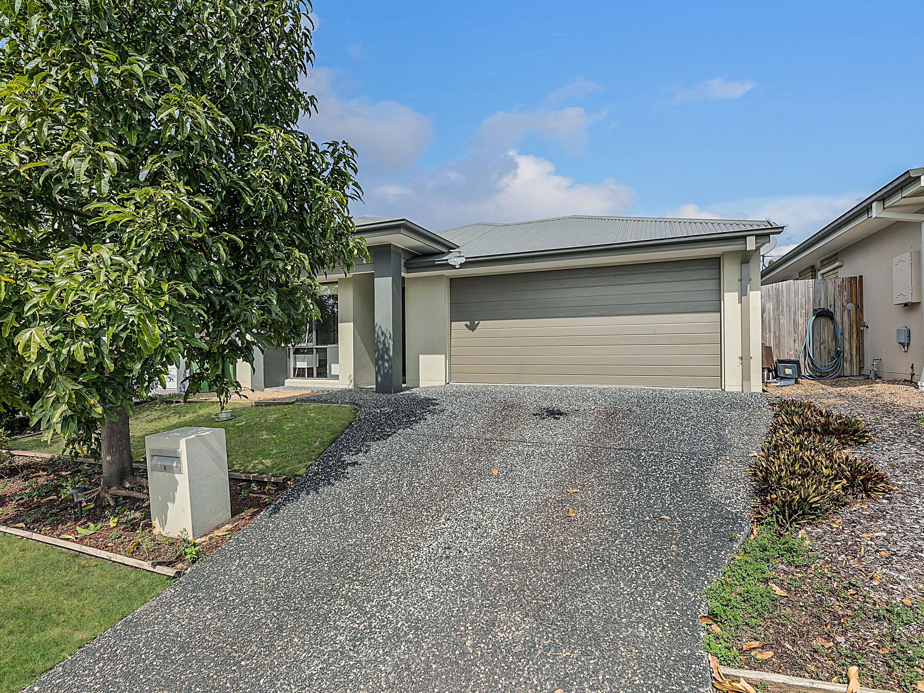 8 Huntingdale Street, Leichhardt QLD 4305, Leichhardt - Image 1