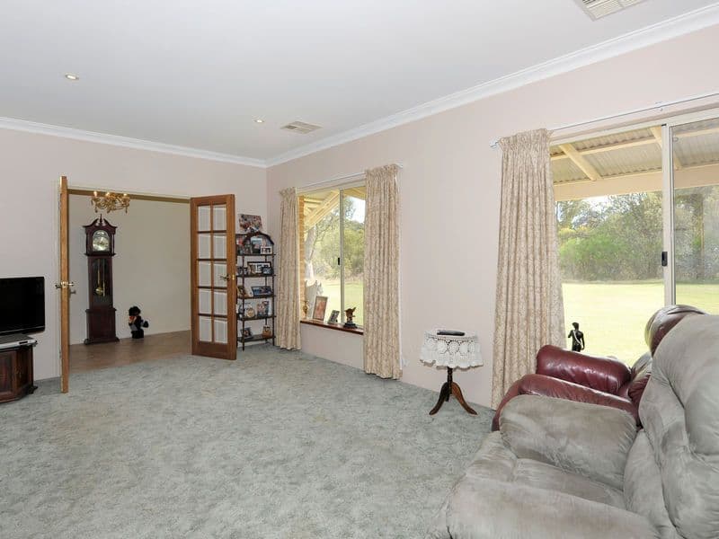 34 Karri Street, KARNUP WA 6176, Karnup - Thumbnail 7