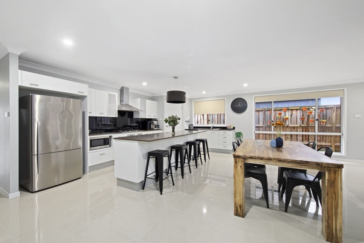 8 Tibin Drive, Fletcher NSW 2287, Fletcher - Thumbnail 2