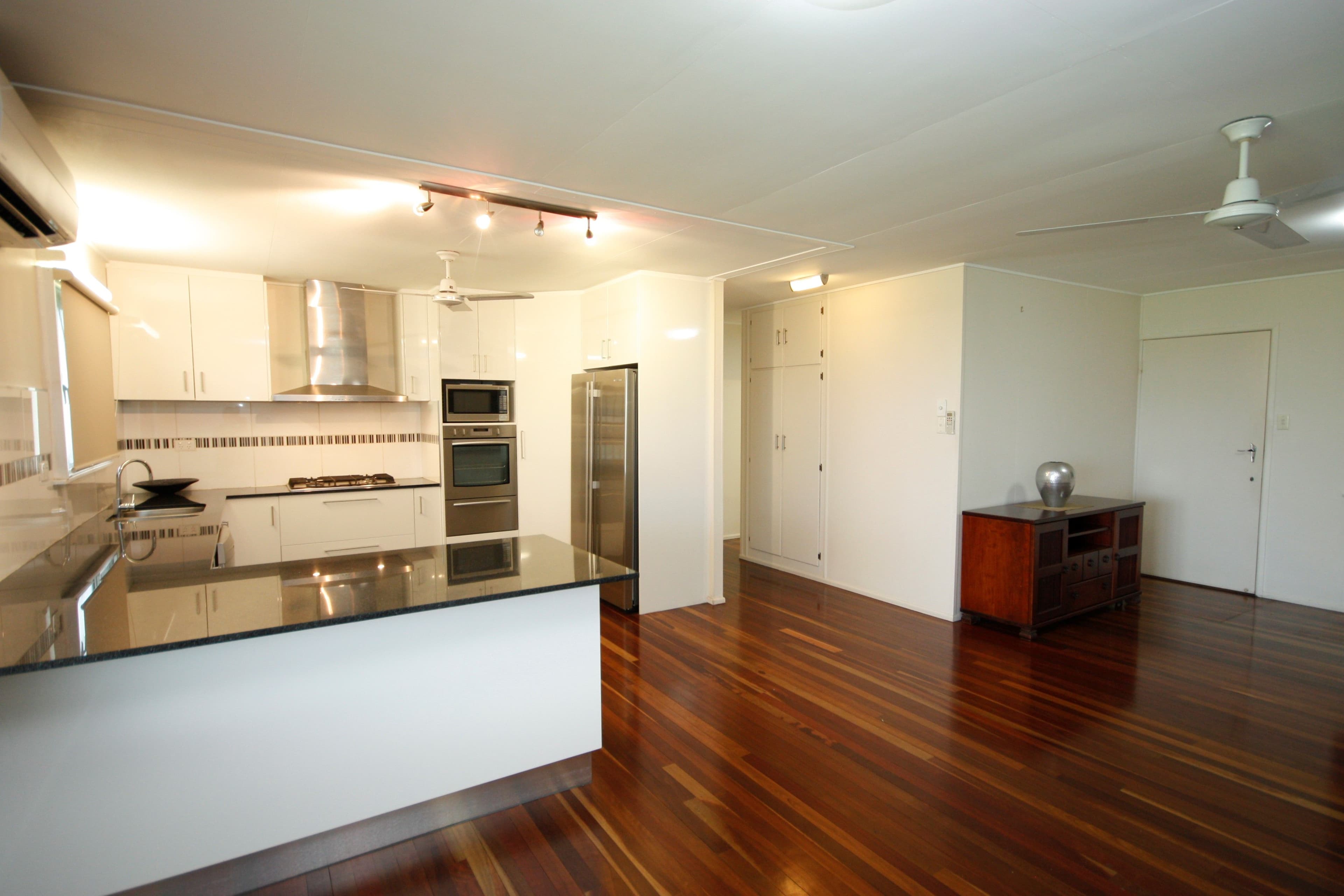 87 Fourteenth Avenue, Home Hill QLD 4806, Home Hill - Thumbnail 4