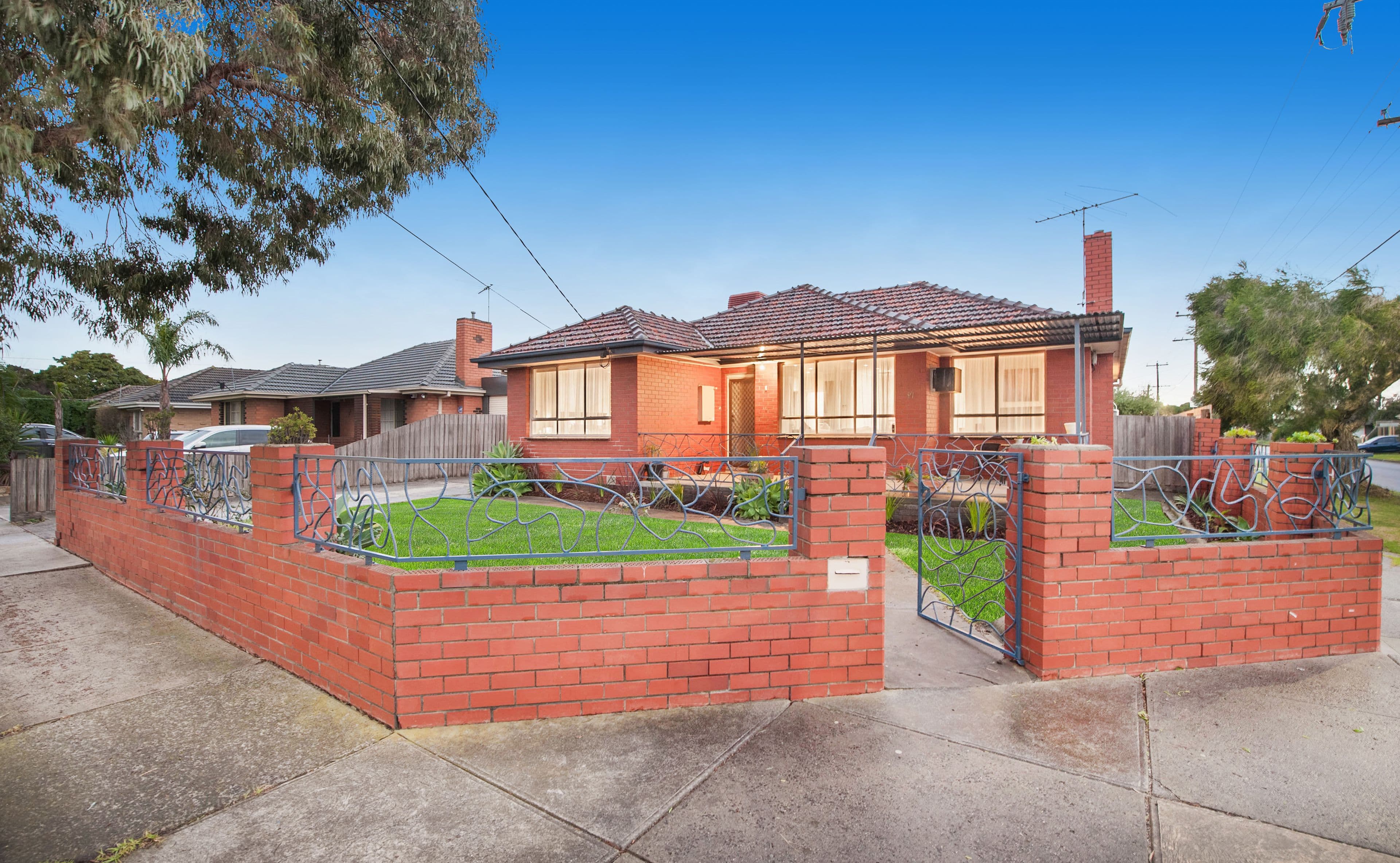 27 Inverness Street, Reservoir VIC 3073, Reservoir - Image 1