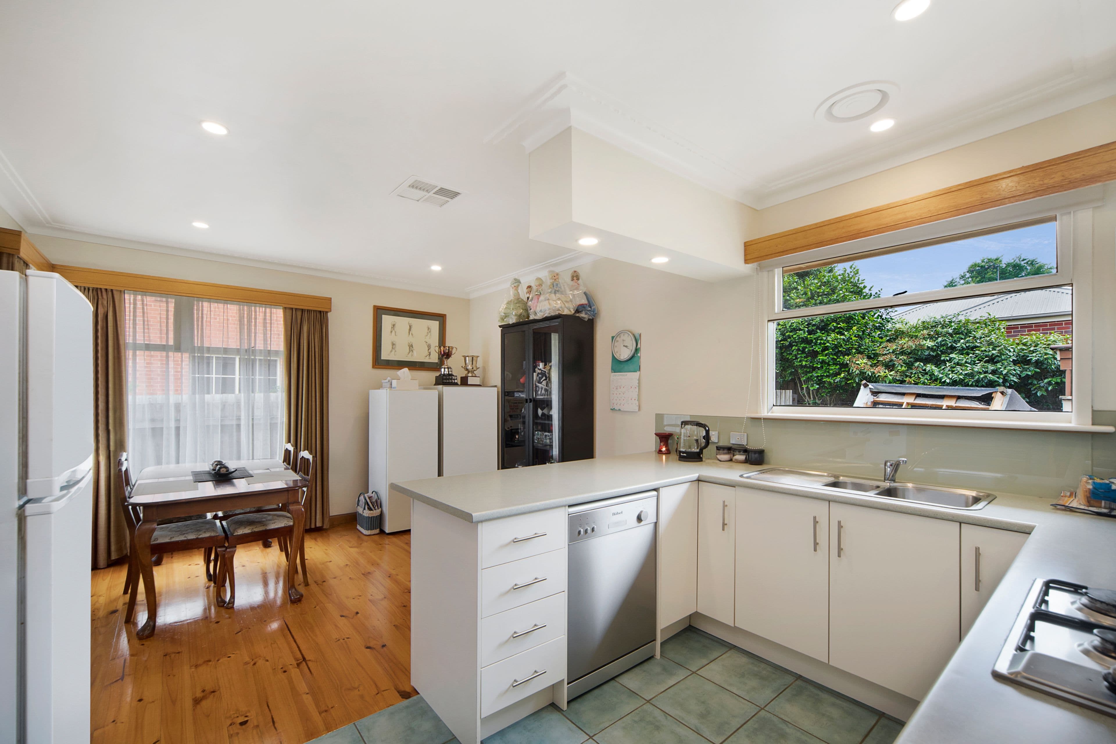 22 Edinburgh Drive, Townsend - Thumbnail 4