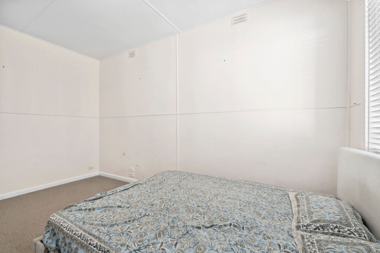 63 Sinclair Street, Colac VIC 3250, Colac - Thumbnail 5