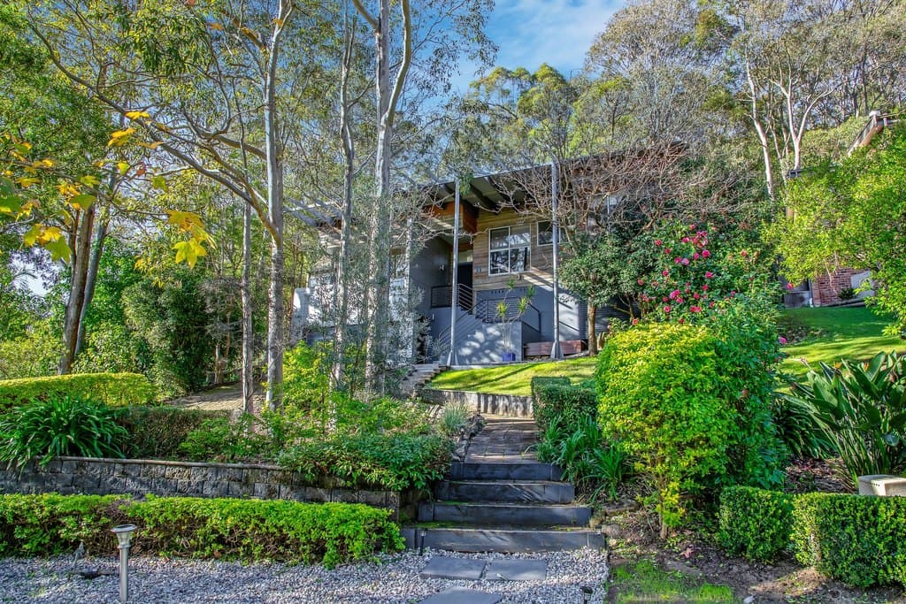 11 Astor Street, Adamstown Heights - Thumbnail 2