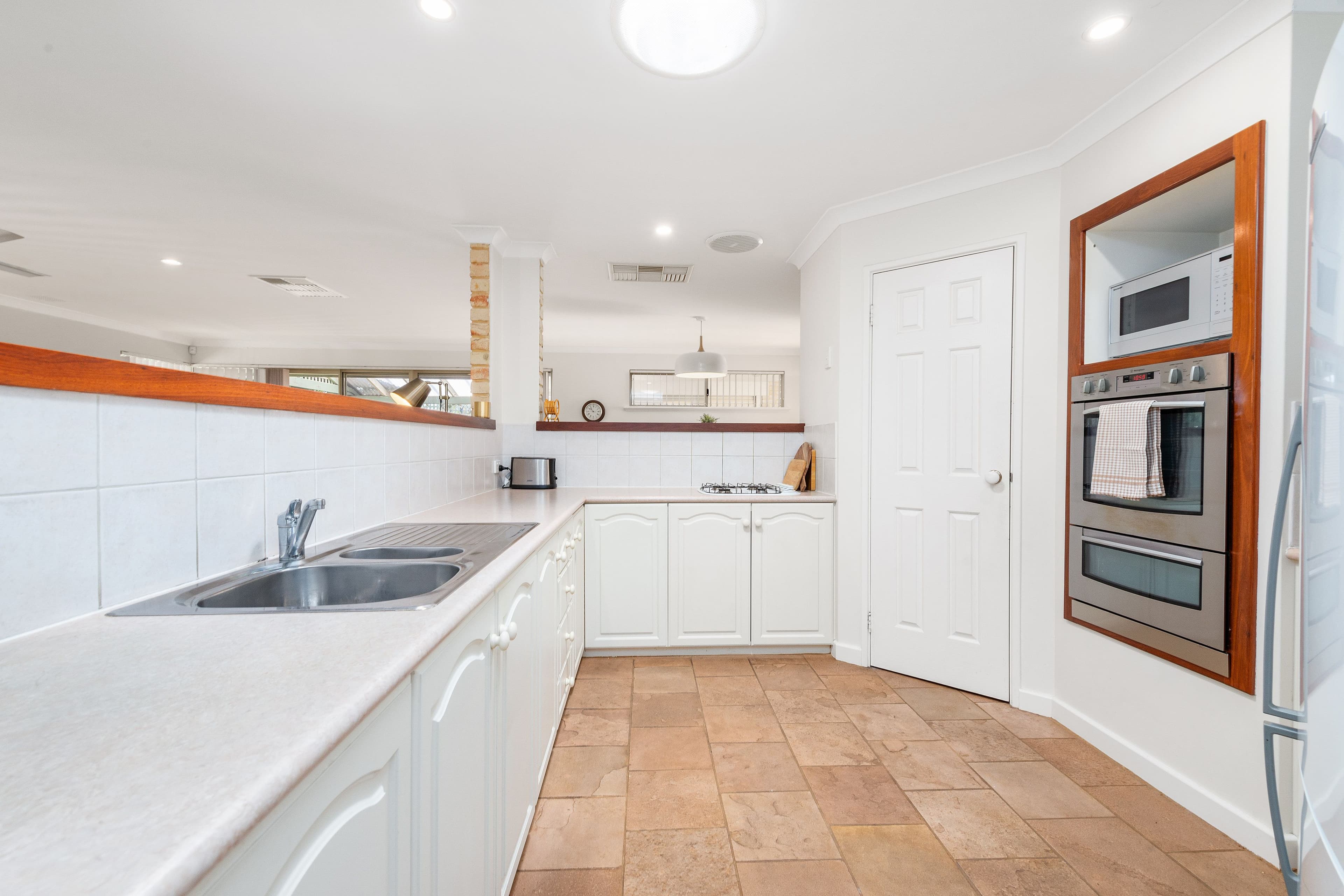 157A Moreing Road, Attadale WA 6156, Attadale - Thumbnail 7
