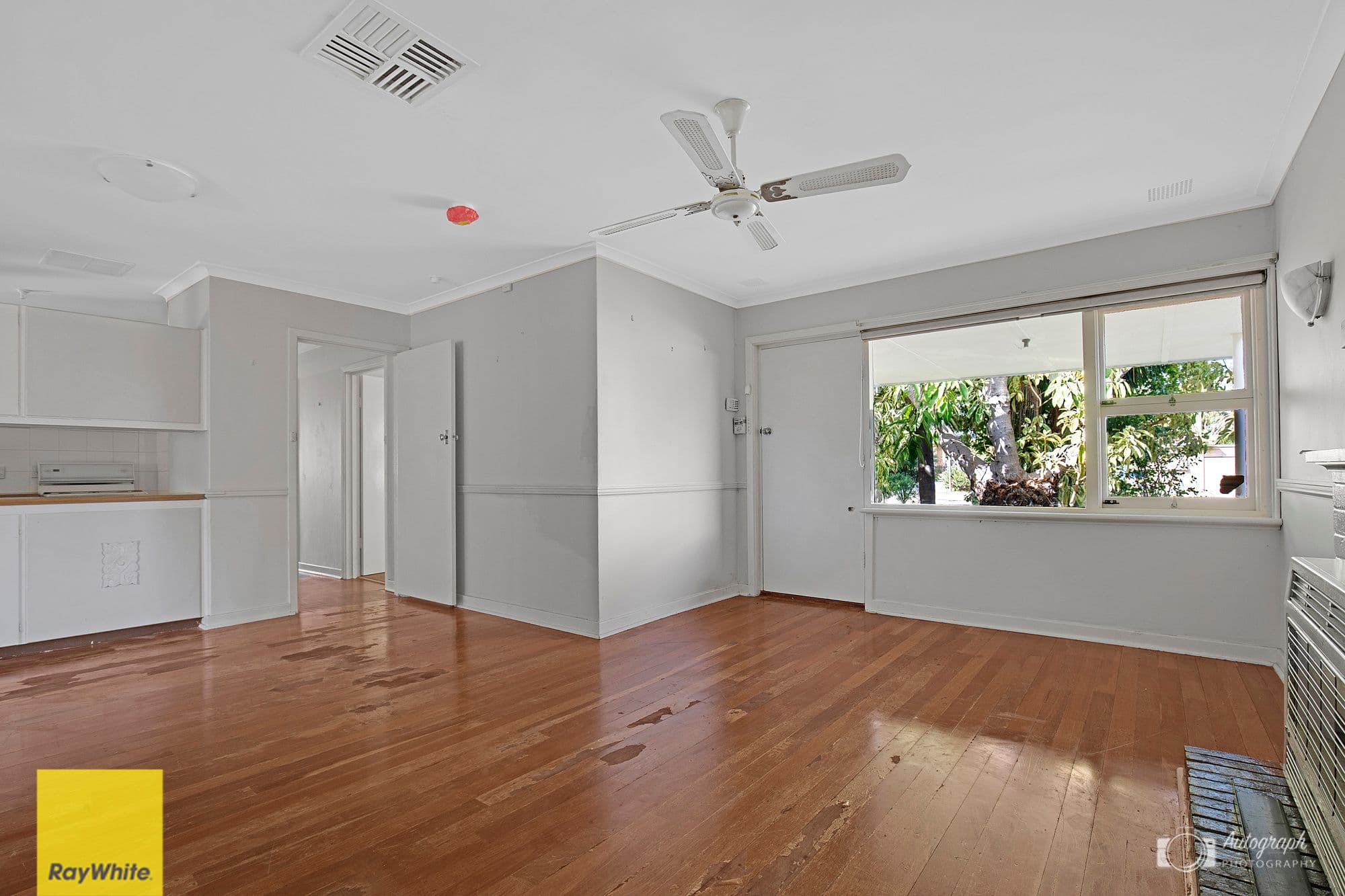 96 Culloton Crescent, Balga WA 6061, Balga - Thumbnail 7