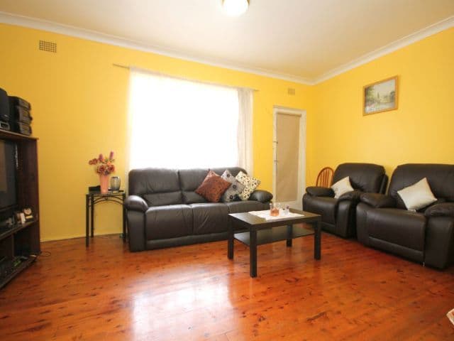 36 Ferguson Avenue, WILEY PARK NSW 2195, Wiley Park - Thumbnail 2