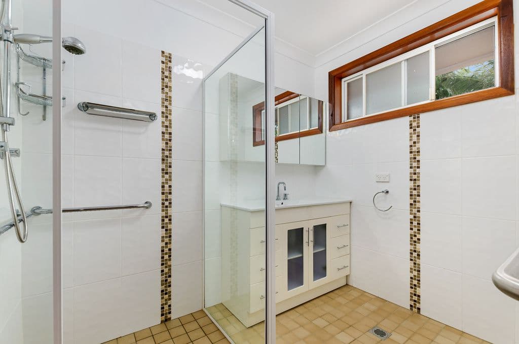 4 Oaks Avenue, Kanahooka - Thumbnail 7