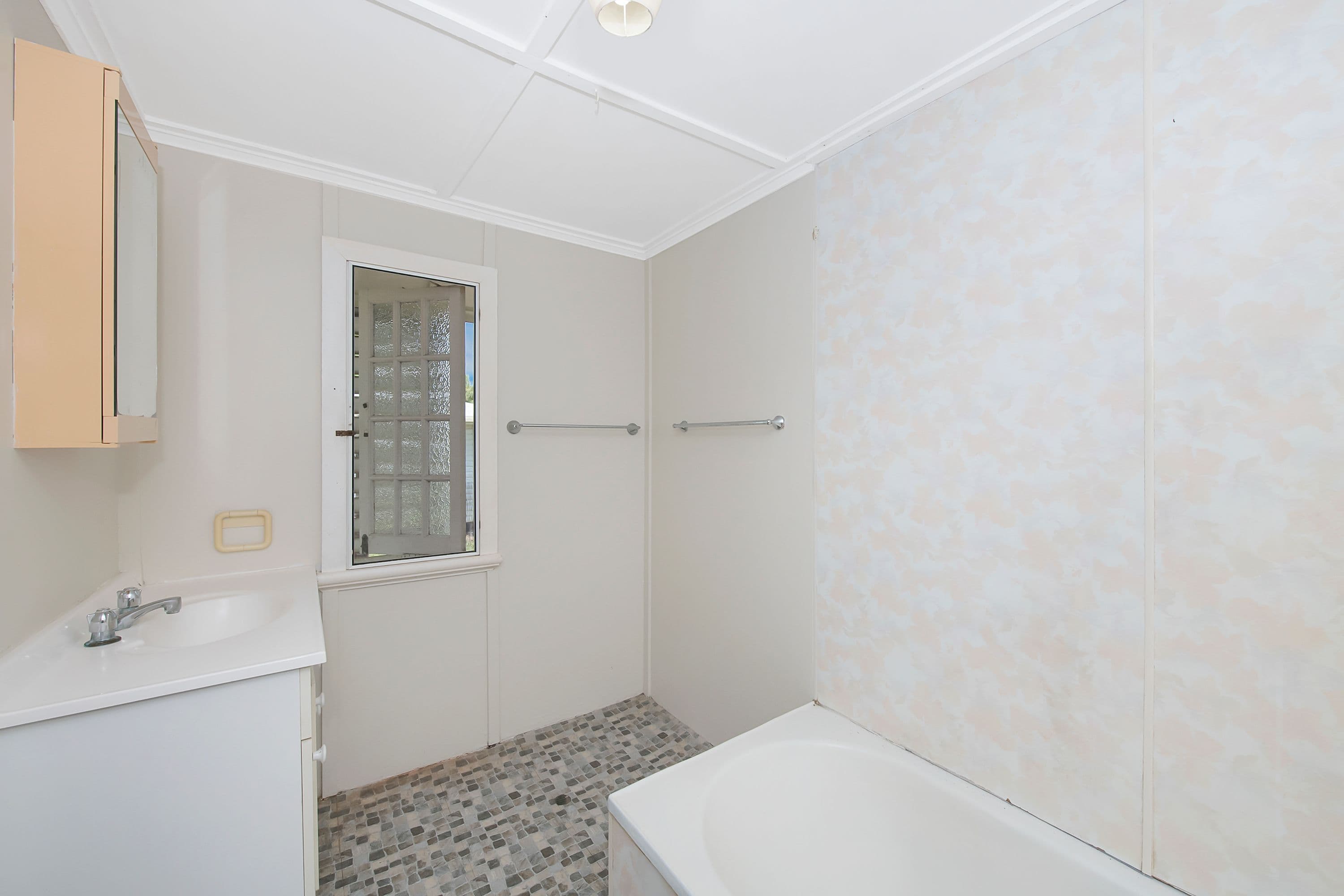 104 Corcoran Street, Currajong QLD 4812, Currajong - Thumbnail 7