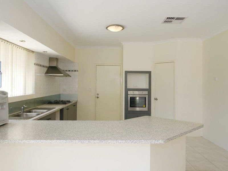 15 Amethyst Parkway, AVELEY WA 6069, Aveley - Thumbnail 7