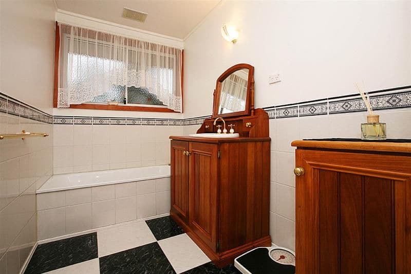 15 Crabtree Court, BUNDOORA VIC 3083, Bundoora - Thumbnail 6
